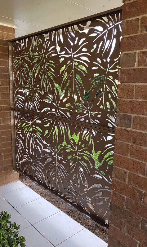 Garden Screens Panels, Screening Ideas Outdoor, Decorative Screens Outdoor, Metal Garden Screens, Garden Screen, Decorative Screen Panels, Modern Fence Design, Privacy Fence Designs, Outdoor Screens