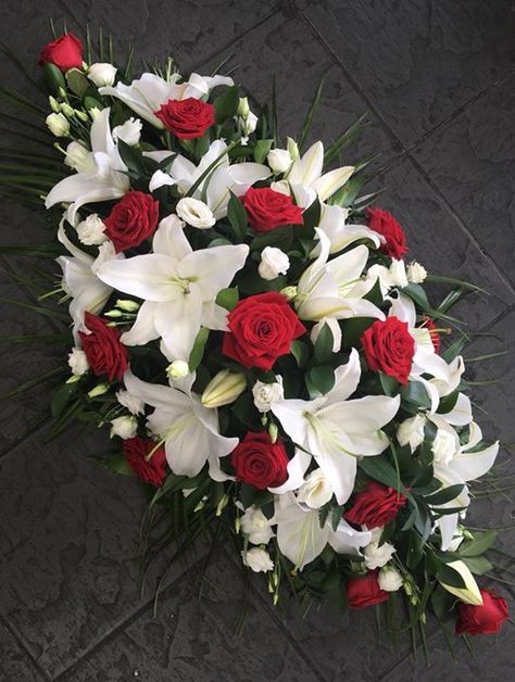 #Flowers #florist #Bouquets Coffin Spray, Deep Red Roses, Dekoratívne Vence, Casket Spray, Casket Flowers, Wedding Car Decorations, Grave Flowers, Casket Sprays, Church Flower Arrangements