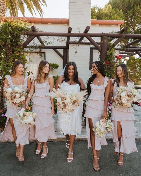 Mumu Weddings on Instagram: "It’s all about the ruffles in our Greta Dress 💕 Order now and receive in 2-7 days! ​​​​​​​​ ​​​​​​​​ ​​​​​​​​ #mumuweddings #showmetheringmumu #bridesmaids" Beige Bridesmaid Dress, Cream Bridesmaid Dresses, Beige Bridesmaids, Rustic Bridesmaid Dresses, Greta Dress, Rustic Bridesmaids, Mumu Wedding, Winter Bridesmaids, Neutral Bridesmaid Dresses