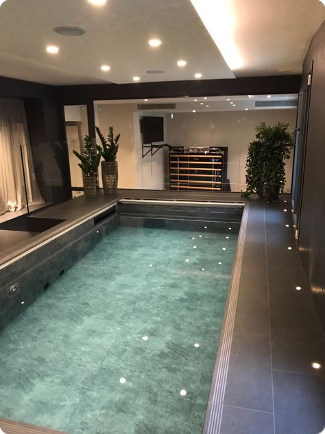 Inside Pool Aesthetic, Indoor Pool Bloxburg, Bloxburg Indoor Pool Ideas, Swimming Pool In House, Indoor Pool Aesthetic, Pool In House, Luxury Apartment Pool, Luxury Indoor Pool, Rich Pool