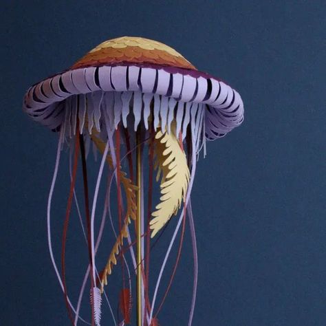 Crepe Paper Jellyfish, Cardboard Jellyfish, Jellyfish Mobile, Paper Jellyfish, 3d Paper Sculpture, Cartoon Reference, Paper Techniques, Octopus Wall Art, Paper Mache Animals