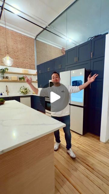 Samsung Bespoke Kitchen, Samsung Family Hub Refrigerator, Bespoke Refrigerator, Smart Kitchen Ideas, Family Hub Refrigerator, Smart Kitchen Technology, Samsung Kitchen, Plaza Design, Samsung Bespoke