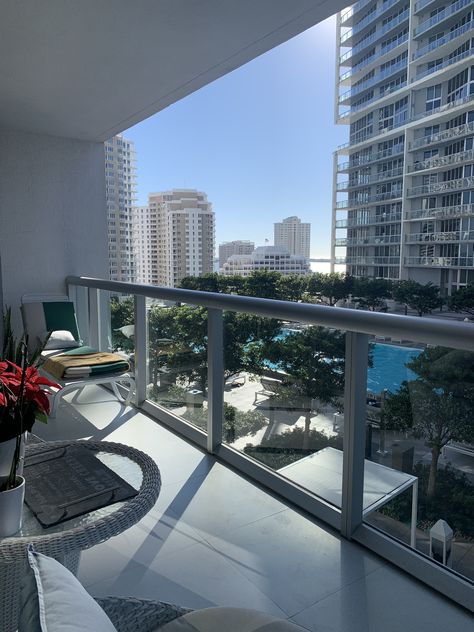 Miami Apartment Aesthetic, Unique Buildings Architecture, Miami Apartment, Apartment Loft, Apartment View, Interiors Dream, Apartment Aesthetic, Unique Buildings, Minimalist Room