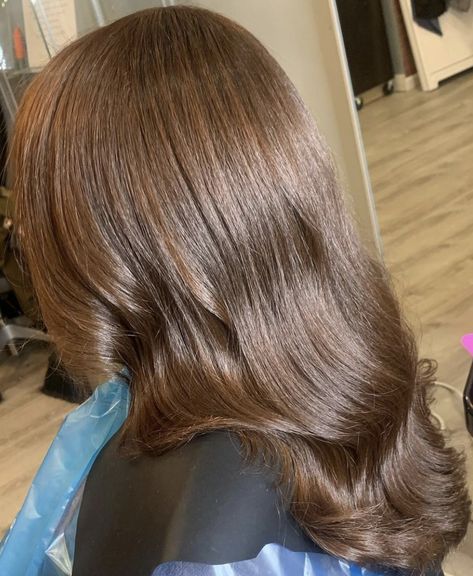 Sugar Brown Hair, Light Brown Hair Curly, Carmel Brown Hair, Sandy Brown Hair, Straightening Curly Hair, Highlights Curly Hair, Girl Hair Colors, Brown Hair Dye, Honey Brown Hair