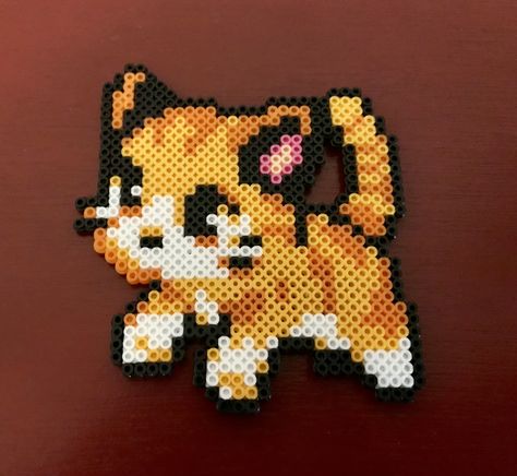 Tabby Cat Perler Beads, Orange Cat Perler Beads, Orange Cat Pixel Art, Cat Fuse Beads, Pony Bead Projects, Hamma Beads Ideas, Melty Bead Patterns, Native Beading Patterns, Easy Perler Beads Ideas