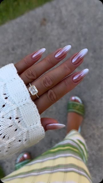 Ainur Rustemova on Instagram: "Classy ombré chrome tips 💎 @daily_charme  Use my code: Noor10 to save at #dailycharme #dailycharmer  Product used:  J05 Dulcet charms gel  Charme gel Art paint P02 white  Diamond shine gel top coat  Magicwhite Chrome" Ombré Chrome, Nails Hoco, Acrylic Nails Chrome, Carnival Nails, Ombre Chrome Nails, Chrome Tips, White Chrome Nails, Nails Chrome, Chrome Nail Art