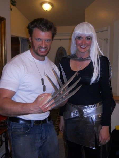 Wolverine and Storm couple costume idea for Halloween. Storm And Wolverine Costume, Wolverine Couple Costume, Deadpool And Wolverine Costume, Storm X Men Costume, Wolverine Outfit, Storm Halloween Costume, Wolverine Halloween Costume, Cyclops X Men Costume, Wolverine And Storm