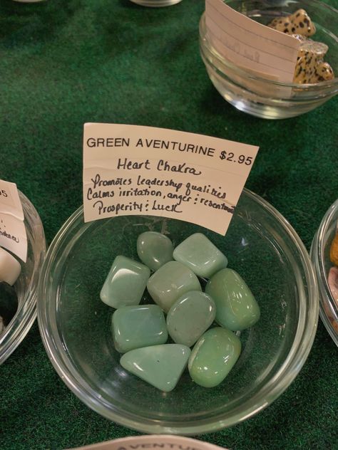 Aventurine Aesthetic, Crystals Green, Chakra Affirmations, Green Aventurine Crystal, Crystal Aesthetic, Aventurine Crystal, 3rd Eye, Crystal Candles, Witchy Vibes