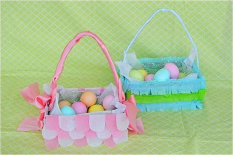 Crape Paper #Easter #Baskets Reuse Shoe Boxes, Diy Easter Baskets, Homemade Easter Baskets, Shoe Box Crafts, Easter Basket Crafts, Fun Easter Crafts, Here Comes Peter Cottontail, Easter Bunny Basket, Basket Crafts