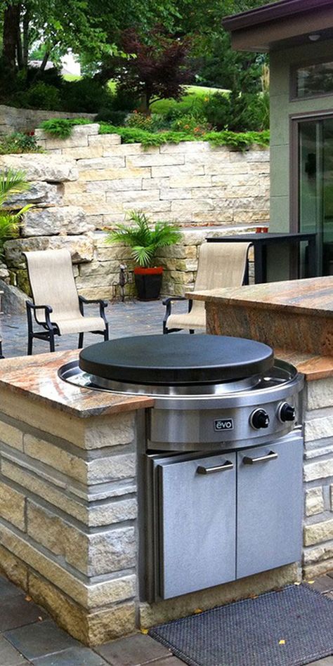 Backyard Grill Ideas, New Patio Ideas, Cooktop Gas, Grill Outdoor, Outdoor Kitchen Decor, Outdoor Kitchen Plans, Outdoor Bbq Kitchen, Outdoor Kitchen Appliances, Built In Bbq