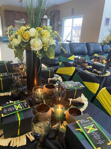 Jamaican Table Decorations, Jamaican Centerpiece Ideas, Jamaican Themed Wedding, Jamaica Themed Party, Jamaican Birthday Party Ideas, Jamaica Theme Party Ideas, Jamaican Theme Party, Jamaican Theme Party Ideas, Juneteenth Table Decorations