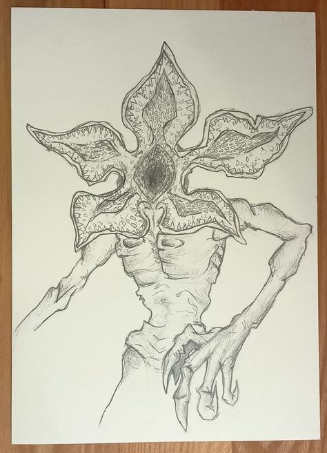 Demogorgon Stranger Things Monster, Stranger Things Demogorgon, Stranger Things Tattoo, Demogorgon Stranger Things, Nightmares Art, Monster Drawing, Art Of Love, Aesthetic Eyes, Art Diary