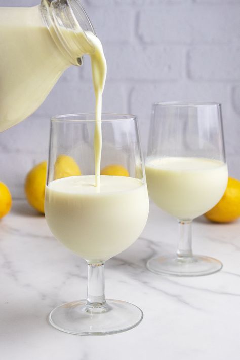 Crema Di Limoncello – Giadzy Lemoncello Cream Drinks, Limoncello Cream Recipe, Lemoncello Recipes Drinks Creamy, Lemon Cello Recipe Desserts, Lemoncello Recipes Drinks, Cream Limoncello Recipe, Creamy Limoncello Recipe, Lemoncello Recipes, Creamy Limoncello