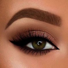 34 Stunning Eye Make Best Eyeshadow For Brown Eyes, Brown Smokey Eye Makeup, Make Up Designs, Blue Smokey Eye, Eyeshadow For Blue Eyes, Eyeshadow For Brown Eyes, Eye Makeup Ideas, Smokey Eye Makeup Tutorial, Smokey Eye For Brown Eyes