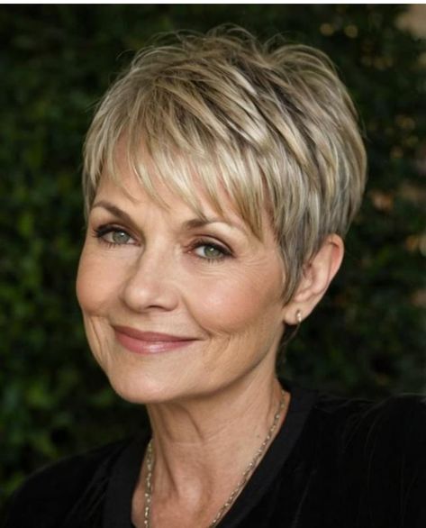 Sassy Short Haircuts, Short Spiked Hair, Haircuts For Older Women, Short Sassy Haircuts, Short Silver Hair, Short Hair Images, Stacked Bob, Short Hair Pixie Cuts, Spiked Hair