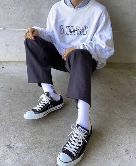 Converse Low Cut Outfit, Converse Low Cut, Low Cut Outfit, Minimalist Fashion Men, Converse Low, Asian Guys, Stylish Men Casual, Guys Clothing Styles, Boys Summer Outfits