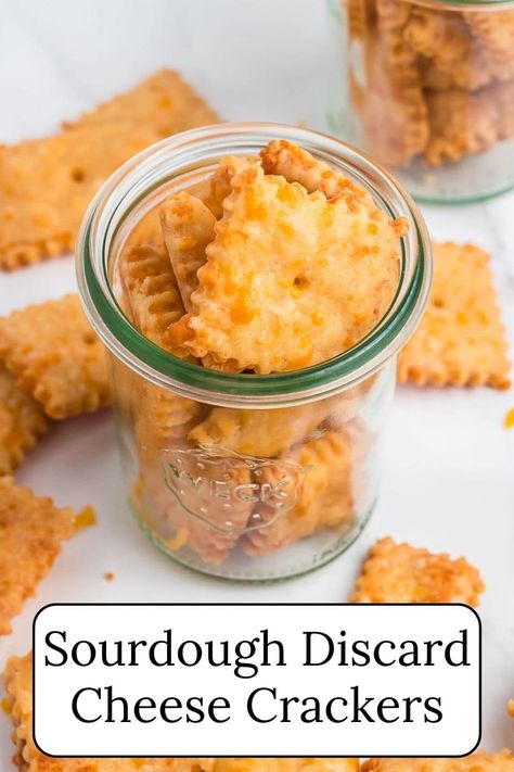 Sourdough Discard Crackers Summer Sourdough Discard Recipes, Sourdough Starter Crackers, Sourdough Discard Fried Pickles, Discard Cheezits, Sour Dough Discard Cracker Recipes, Sourdough Discard Cheese Its, Sourdough Cheese Its, Sourdough Discard Cereal, Sourdough Cheez Its