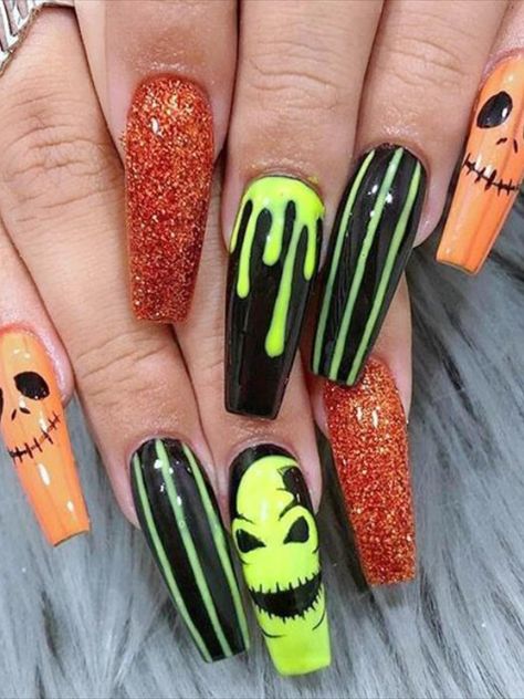 Bat Nails, Black Halloween Nails, Holloween Nails, Halloween Press On Nails, Cute Halloween Nails, Pumpkin Nails, Almond Acrylic Nails, Black Nail Designs, Nails For Women