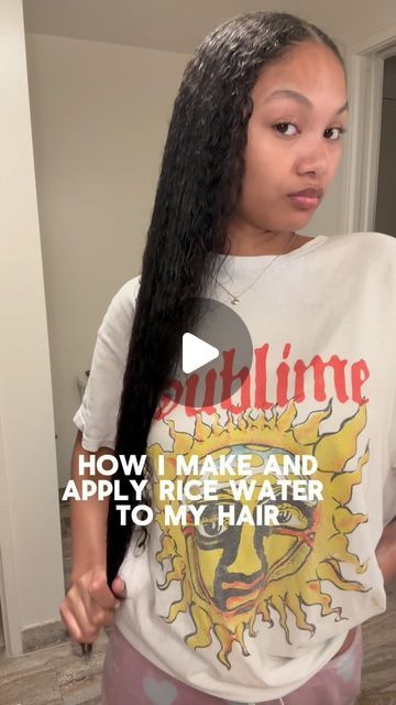 jybri🌞 on Instagram: "Rice water has been the keyyy to growing my hair so here’s how I make it 😊 #haircare #reels #reelsinstagram #realitfeelit #beauty" Rice Water Natural Hair, How To Apply Rice Water On Hair, How To Make Rice Water For Hair, How To Use Rice Water For Hair, How To Make Rice Water, Rice Water For Hair Growth, Growing My Hair, Rice Water Recipe, Rice Water For Hair