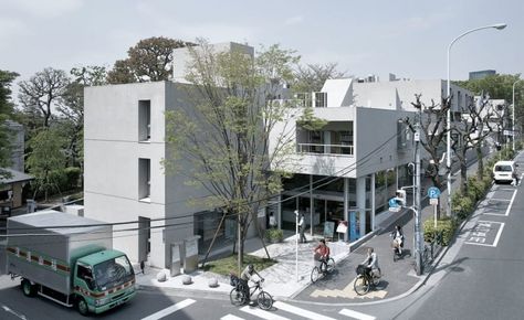 Fumihiko Zhen, Xia Zhi · Hillside Terrace Complex Fumihiko Maki, Hillside Terrace, Circular Economy, Urban Planning, Architecture Project, Terrace, Arch, Tokyo, Street View