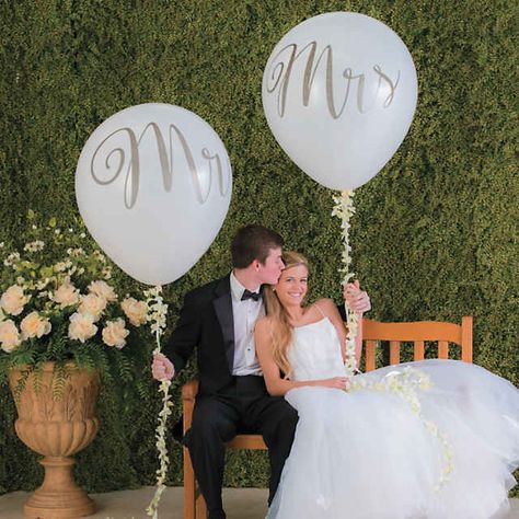 Mr Mrs Balloons Wedding, Wedding Balloon Decorations Receptions, Head Table At Wedding, Balloon Wedding Decorations, Mr And Mrs Balloons, Balloons Wedding, Balloon Company, Jumbo Balloons, Wedding Balloon Decorations