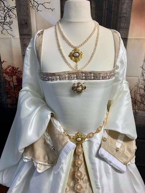 Tudor Wedding Dress, Tudor Wedding, 1500s Fashion, Tudor Gown, Medieval Dresses, Tudor Dress, Tudor Fashion, Royalty Dress, Tudor Era