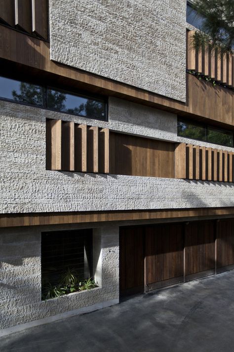 House in Isfahan / Logical Process in Architectural Design Office | ArchDaily Isfahan Iran, Concrete And Wood, Facade Architecture Design, Inspire Me Home Decor, Design Exterior, Design Hotel, Building Facade, Architecture Office, Design Office