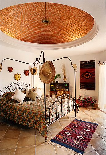 Style Hacienda, Mexican Bedroom, Mexican Home Decor, Casa Country, Mexican Home, Mediterranean Home Decor, Spanish Style Homes, Bedroom Style, Hacienda Style