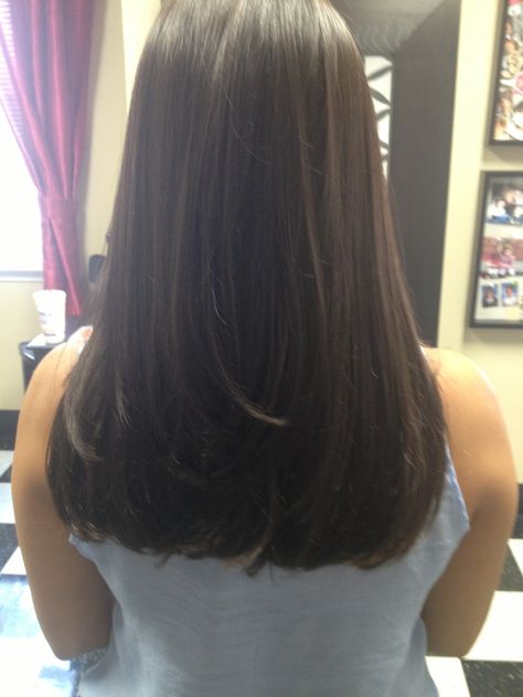 Blunt cut long hair Cut Long Hair, Korean Hair Color, Haute Hair, Long Hair With Bangs, Long Layered Hair, Medium Hair Cuts, Hair Photo, Long Hair Cuts, Layered Hair