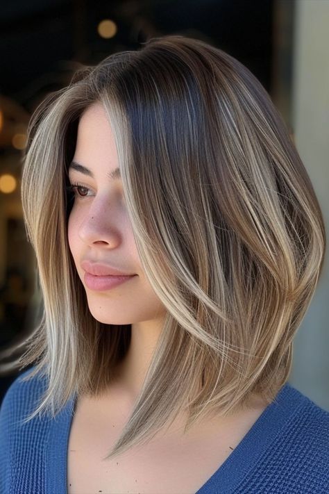 Short Balayage, Balayage Ideas, Short Hair Highlights, Blonde Hair Transformations, Dark Hair With Highlights, Dark Blonde Hair, Balayage Hair Blonde, Blonde Hair With Highlights, Short Hair Balayage