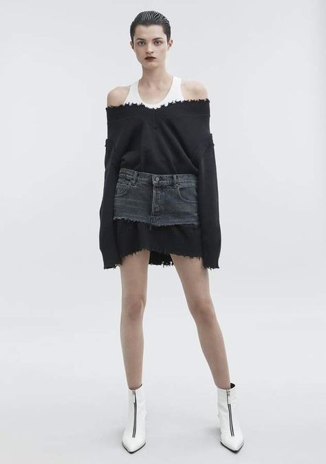 Alexander Wang V NECK DRESS KNIT DRESS Alexander Wang Denim, Jp Fashion, Best Fashion Designers, Ready To Wear Fashion, Dress Knit, Skirt Belt, Accessories Bags, T By Alexander Wang, Bags Shoes