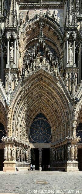 French Gothic facade door of Notre-Dame de Reims Cathedral (Our Lady of Reims) where the Kings of France were crowned in Reims, France. Reims Cathedral, Architecture Cool, Cathedral Church, Gothic Architecture, Place Of Worship, Beautiful Architecture, Beautiful Buildings, France Travel, Amazing Places