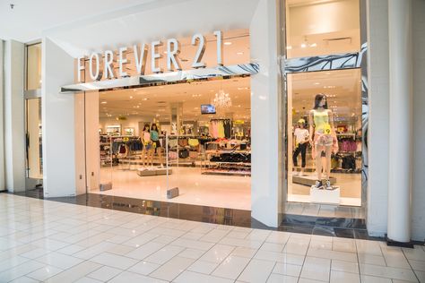 Forever 21 Is Opening a New Beauty (& Home!) Store Types Of Fashion, Forever 21 Store, Wanda Nara, Cleaning Guide, Look Expensive, Price Is Right, Yoga Sports Bra, Building Plans, Active Wear Leggings