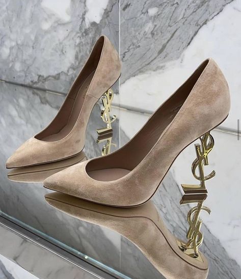 Louis Vuitton High Heels, Vuitton Outfit, Louis Vuitton Heels, High Heels Classy, Luxury Heels, Nude High Heels, Fashion Shoes Heels, Shoes Heels Classy, Ysl Heels