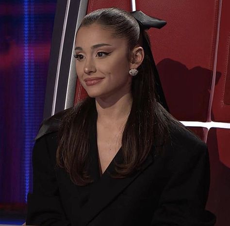 Ariana Grande Makeup, Ariana Grande Hair, Ariana Grande Outfits, Ariana Grande Cute, Ariana Grande Style, Ariana Grande Photoshoot, Ariana Grande Photos, Ariana Grande Pictures, Ariana G