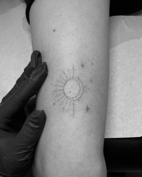 Sun Moon Arm Tattoo, Fine Line Sun Moon Tattoo, Fine Line Sun And Moon Tattoo, Half Sun Half Moon Tattoo, Half Sun Half Moon, Sun Rays Tattoo, Tricep Tattoo, Sun And Moon Tattoos, Tricep Tattoos