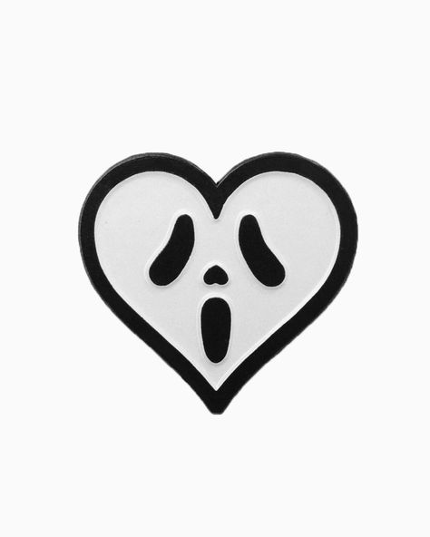 Ghostface Love pin from @fridaynightrentalclub Love so strong It'll make you scream... Available to purchase through their link in bio! Scream Tattoo, Halloween Sleeve, Scream Art, Choose Her, Movie Tattoos, Why Her, Spooky Tattoos, Cute Tiny Tattoos, Horror Movie Art