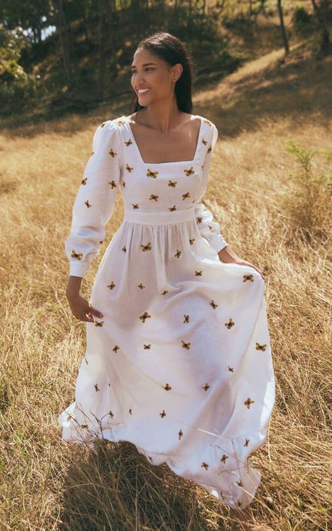 The 13 Summer Trends Latin American Women Are Wearing | Who What Wear Outfit Trends, Cute Summer Dresses, White Dress Summer, Long Summer Dresses, Vintage Vogue, Inspired Outfits, Latin American, Summer Trends, Casual Summer Dresses