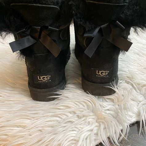 Black short UGG boots with bow bow in the back Black Ugg Bow Boots, Ugg Ribbon Boots, Boots With Bows, Short Ugg Boots, Ugg Boots With Bows, Brown Uggs, Short Ugg, Uggs With Bows, Christmas Lists