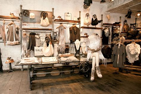 British import AllSaints has a wide range of quirky, textured dresses, leather goods, and accessories. Photograph by Erik Uecke. Clothes Shop Interior, Boutique Inspiration, Store Design Boutique, Boutique Display, Clothing Displays, Popular Clothing, Store Layout, Boutique Decor, Retail Store Design