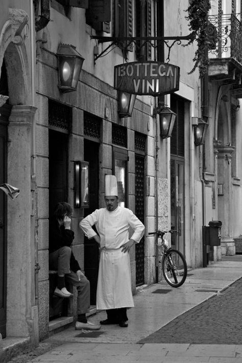 renesoto - Verona Vintage Italian Photography, Black And White Food Photography, Black And White Food, Italian Photography, Italian Bistro, Italian Posters, White Cafe, Italian Aesthetic, Fashion Black And White