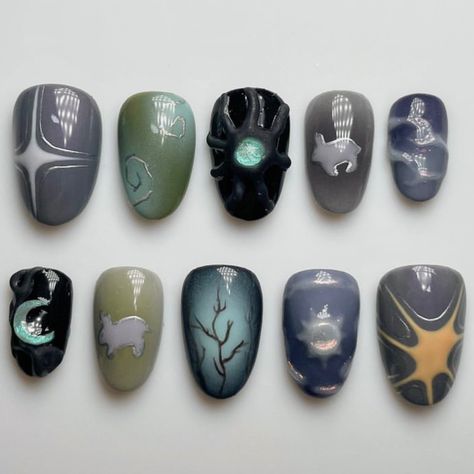 Innerbloom Nails, Tim Burton Nails, Grunge Nail Art, Future Nails, Opal Nails, Grunge Nails, Polish Ideas, Painted Nail Art, Black Nail Designs