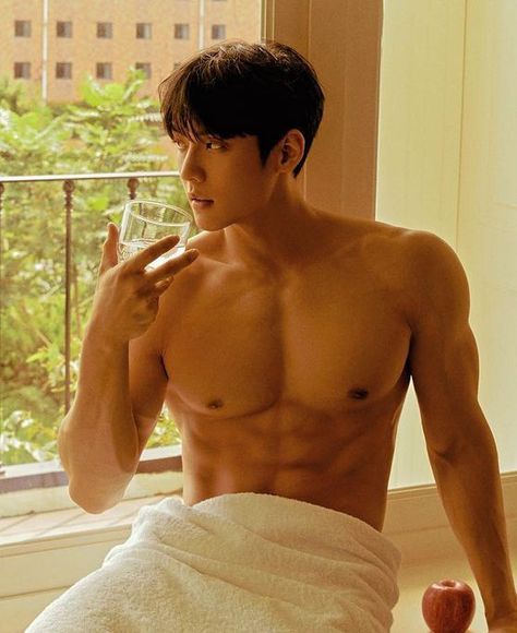 BTOB Lee Minhyuk shirtless Lee Minhyuk Btob Boyfriend Material, Korean Handsome Men, Huta Minhyuk, Lee Min Hyuk Btob, Gym Men Motivation, Lee Minhyuk Btob, Btob Lee Minhyuk, 남성 근육, Kpop Abs