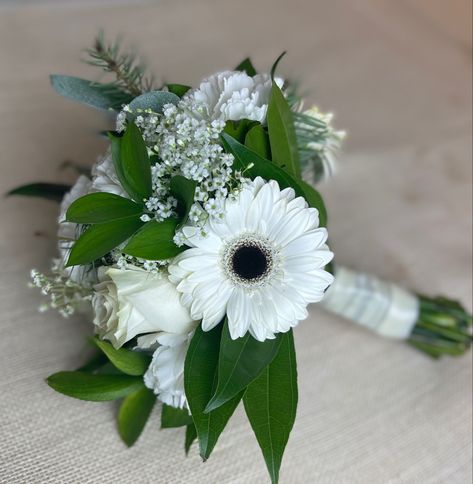 Small bridal bouquet Wedding Bouquets Gerber Daisies, White Gerbera Bouquet, Gerber Daisy Bridal Bouquet, White Gerbera Daisy Bouquet, Gerbera Daisy Bouquet Wedding, White Gerber Daisy Bouquet, Gerber Daisy Bouquet Wedding, Gerbera Daisy Centerpiece, Daisy Wedding Bouquet