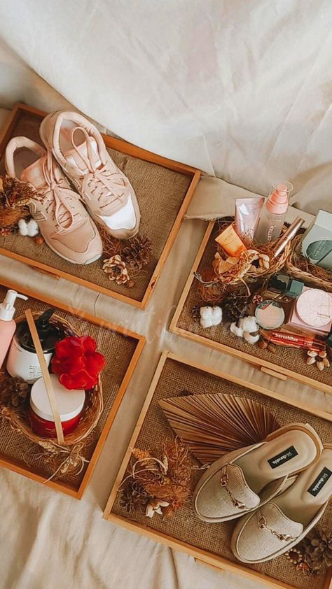 Dulang Hantaran Ideas Rustic, Dulang Hantaran Rustic, Dulang Hantaran Klasik, Kado Pernikahan Aesthetic, Hantaran Wedding Ideas, Hantaran Klasik, Hantaran Aesthetic, Hantaran Rustic, Jawa Wedding