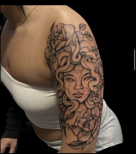 Stone Medusa, Tattoos Medusa, Heart Tattoo Ideas, Shoulder Sleeve Tattoos, Cute Thigh Tattoos, Biblical Tattoos, Sleeveless One Piece, Arm Sleeve Tattoos For Women, Medusa Tattoo Design