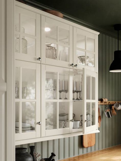 Bodbyn Kitchen White, Ikea Bodbyn Kitchen, Bodbyn Kitchen, Ikea Bodbyn, Glass Upper Cabinets, Off White Kitchens, Farmhouse Coastal, Kitchen Guide, Ikea Kitchen Cabinets