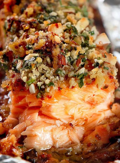 Panko Crusted Salmon, Pecan Crusted Salmon, Crusted Salmon Recipes, Parmesan Crusted Salmon, Easy Salmon Recipes, Crusted Salmon, Salmon Dinner, Baked Salmon Recipes, Salmon Dishes