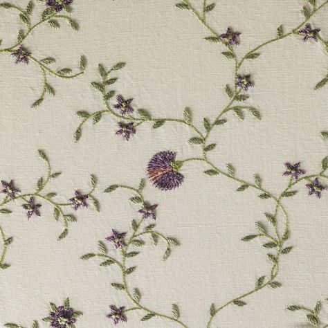 Chelsea Textiles, Jacobean Embroidery, Freehand Machine Embroidery, Garden Embroidery, Flower Machine Embroidery Designs, Vine Tattoos, Waverly Fabric, Canvas Painting Designs, English Design