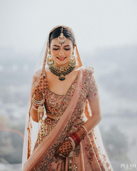 Pink Lehenga Designs, Blush Pink Lehenga, Indian Bridal Wear Red, Latest Bridal Lehenga, Bride And Groom Outfit, Indian Wedding Inspiration, Bridal Poses, Royal Brides, Indian Bridal Wear